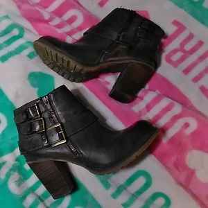 Altar'd State distressed healed boots that zip